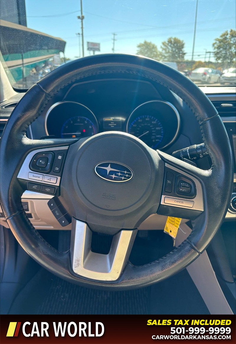 Subaru Outback Vehicle Full-screen Gallery Image 17