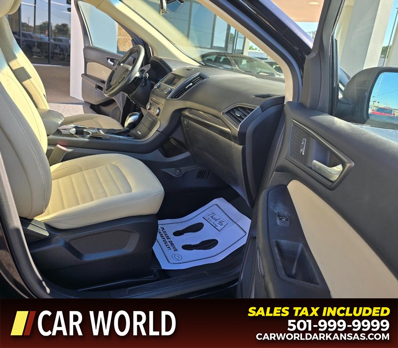 Ford Edge Vehicle Full-screen Gallery Image 11