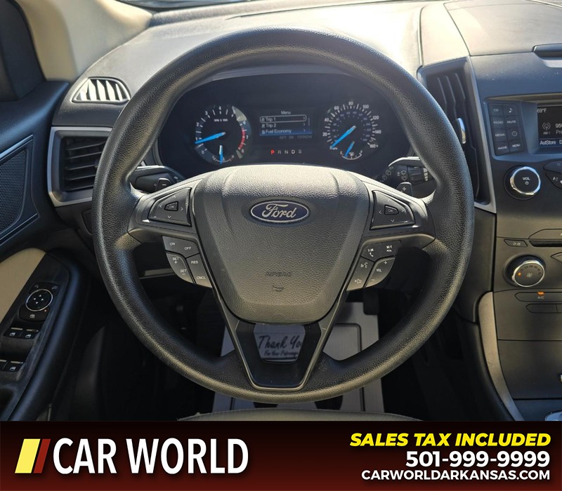 Ford Edge Vehicle Full-screen Gallery Image 15