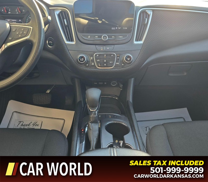 Chevrolet Malibu Vehicle Full-screen Gallery Image 18