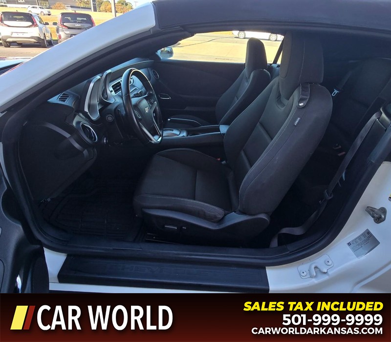 Chevrolet Camaro Vehicle Full-screen Gallery Image 14