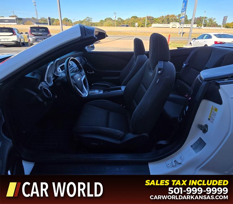 Chevrolet Camaro Vehicle Full-screen Gallery Image 18