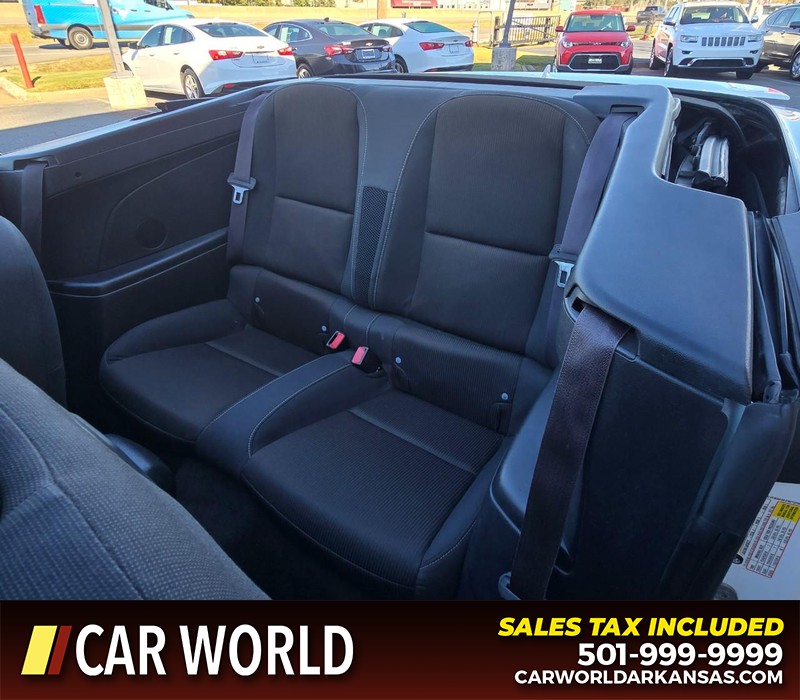 Chevrolet Camaro Vehicle Full-screen Gallery Image 19