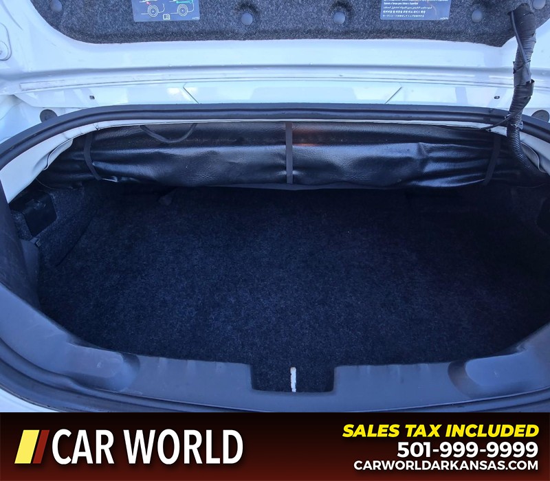 Chevrolet Camaro Vehicle Full-screen Gallery Image 22