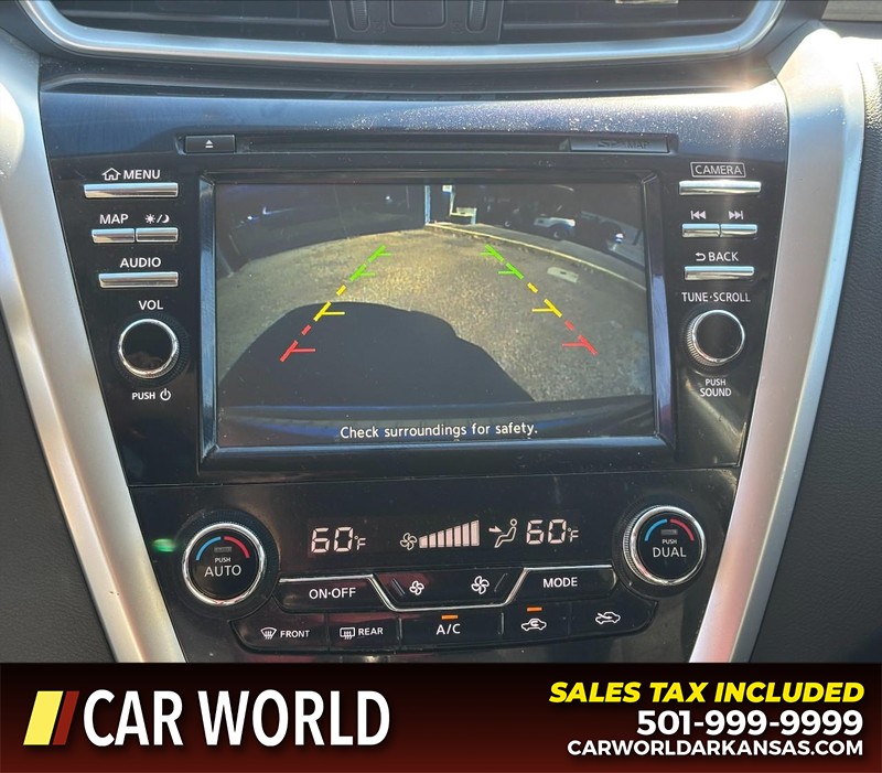 Nissan Murano Vehicle Full-screen Gallery Image 18