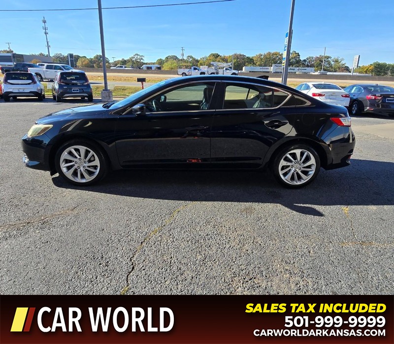 Acura ILX Vehicle Full-screen Gallery Image 4