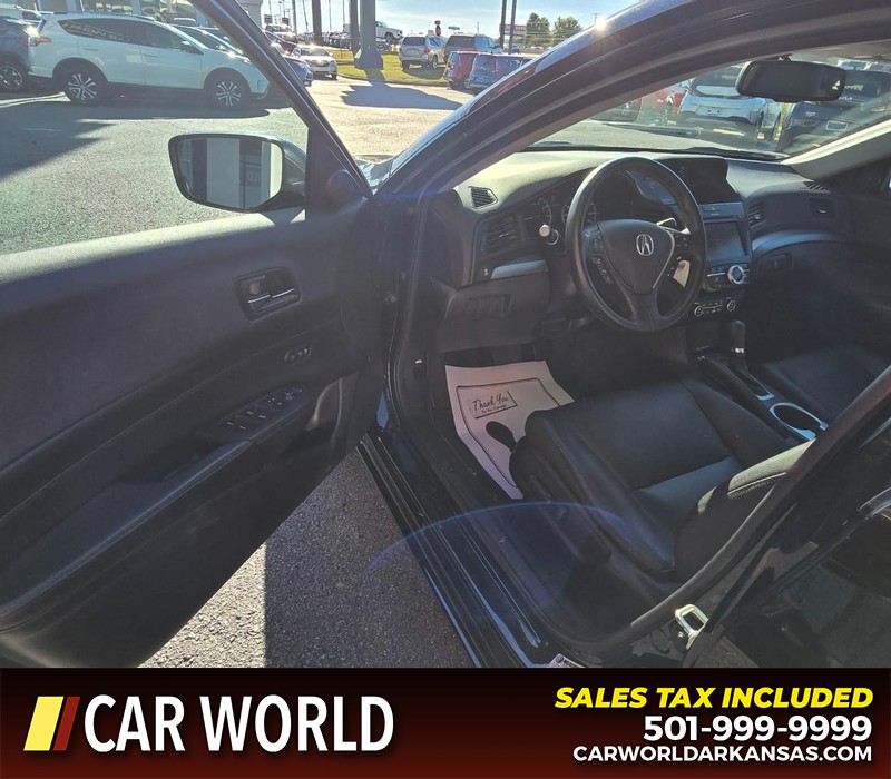 Acura ILX Vehicle Full-screen Gallery Image 7