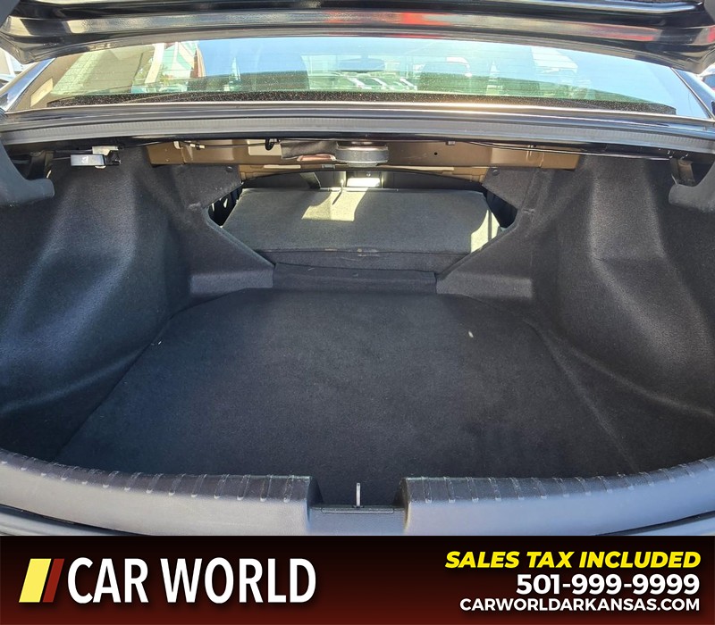 Acura ILX Vehicle Full-screen Gallery Image 14