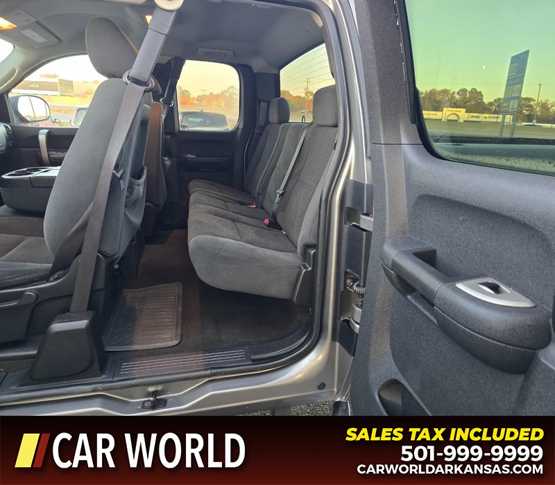 GMC Sierra 1500 Vehicle Full-screen Gallery Image 11