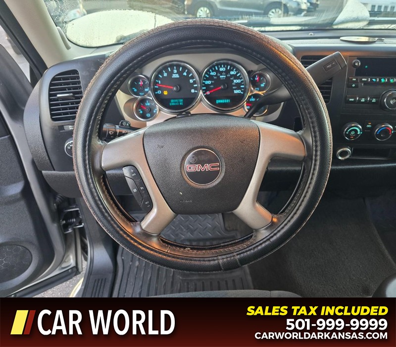 GMC Sierra 1500 Vehicle Full-screen Gallery Image 16