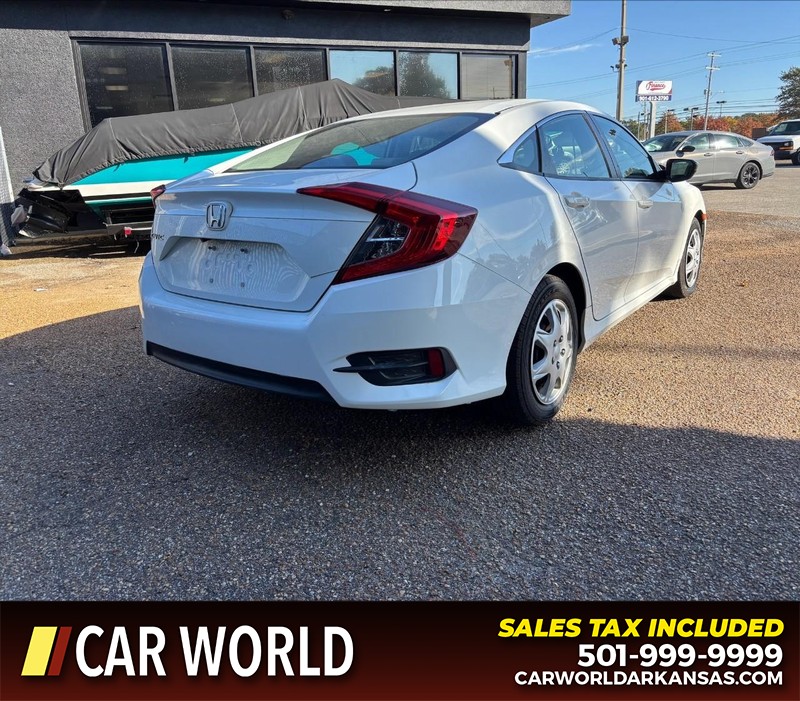 Honda Civic Sedan Vehicle Full-screen Gallery Image 3