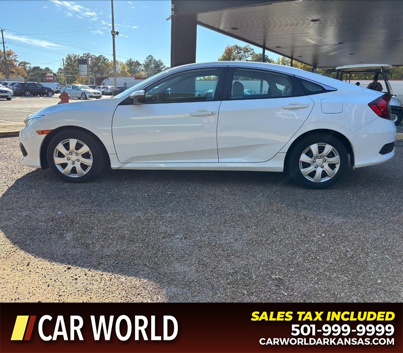 Honda Civic Sedan Vehicle Full-screen Gallery Image 8