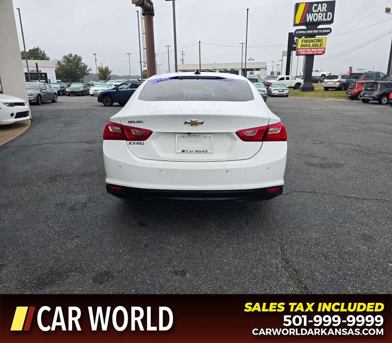 Chevrolet Malibu Vehicle Full-screen Gallery Image 5