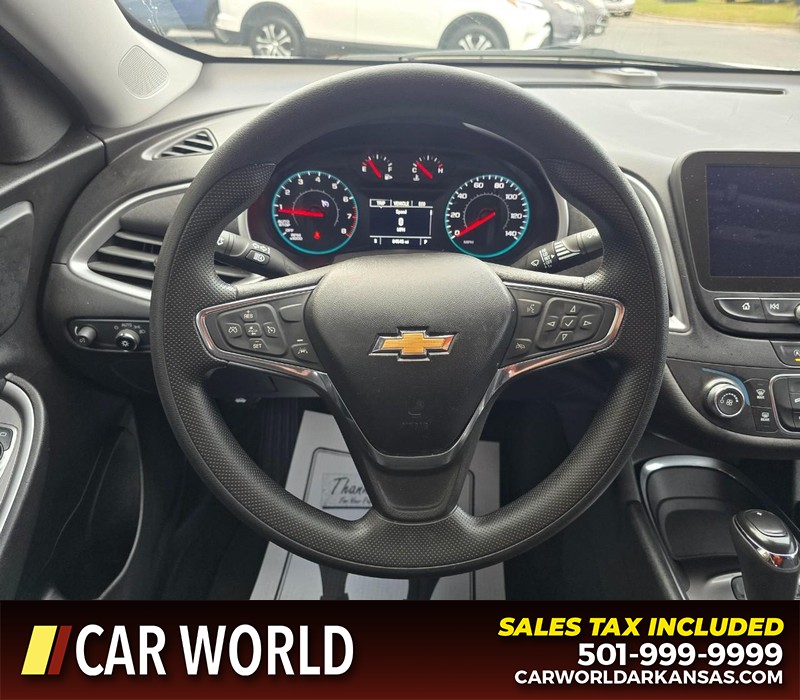 Chevrolet Malibu Vehicle Full-screen Gallery Image 15