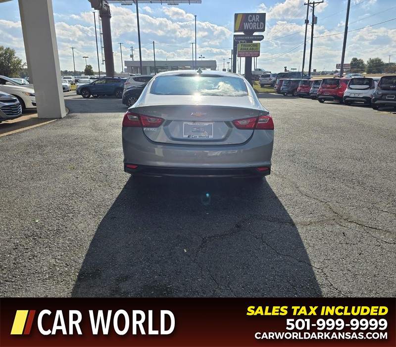 Chevrolet Malibu Vehicle Full-screen Gallery Image 5