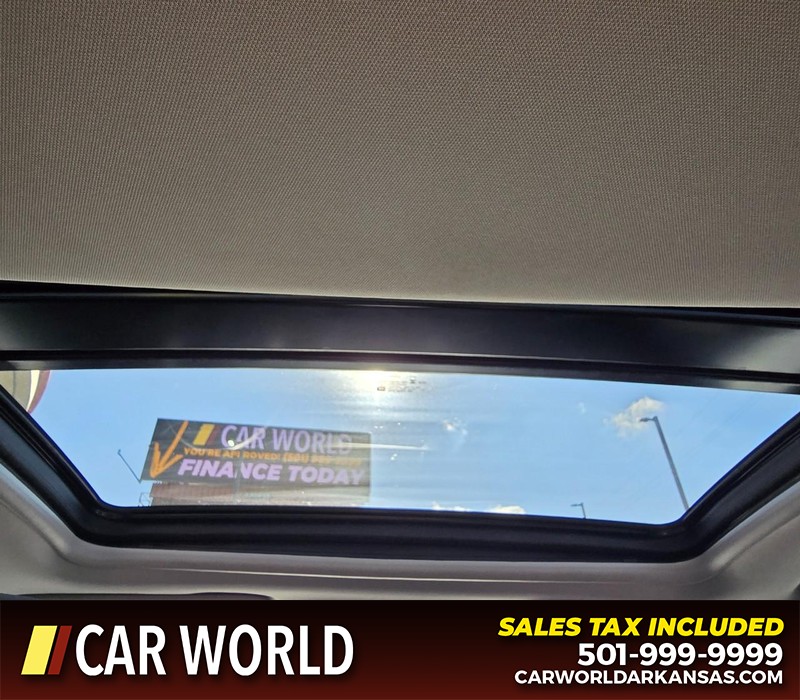 Chevrolet Malibu Vehicle Full-screen Gallery Image 19