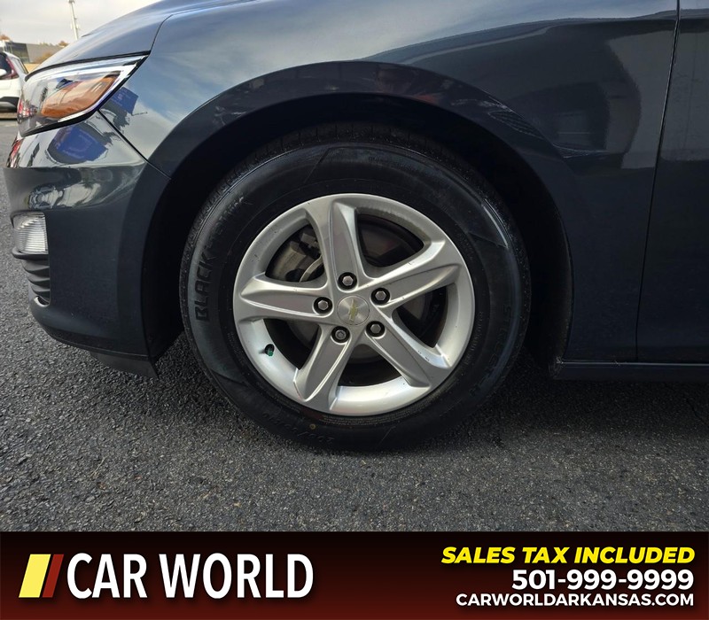 Chevrolet Malibu Vehicle Full-screen Gallery Image 6