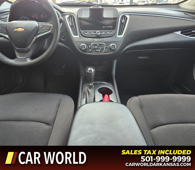 Chevrolet Malibu Vehicle Full-screen Gallery Image 18