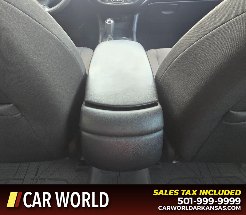 Chevrolet Malibu Vehicle Full-screen Gallery Image 19