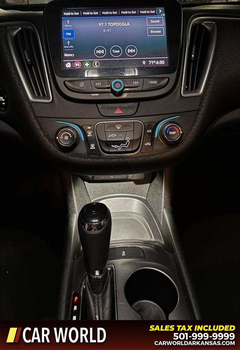 Chevrolet Malibu Vehicle Full-screen Gallery Image 17