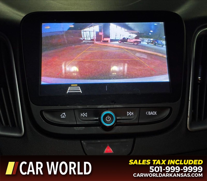 Chevrolet Malibu Vehicle Full-screen Gallery Image 18