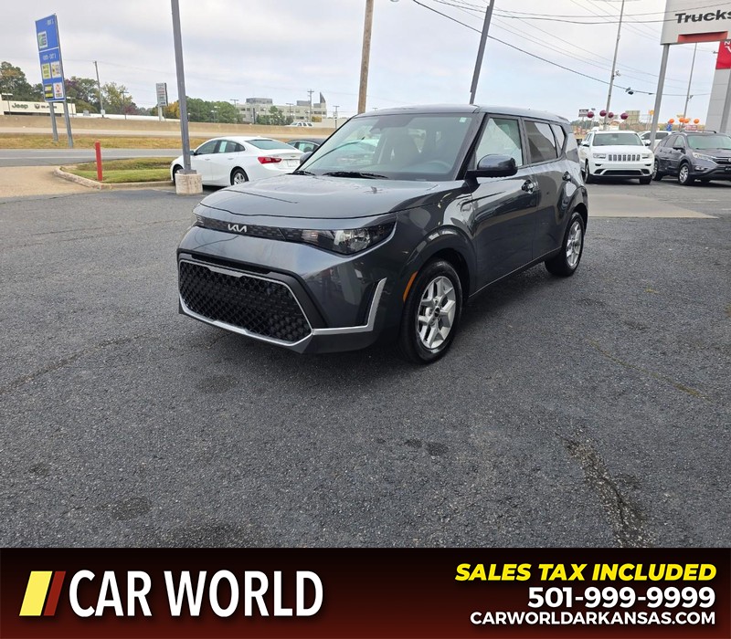 Kia Soul Vehicle Full-screen Gallery Image 3