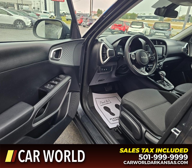 Kia Soul Vehicle Full-screen Gallery Image 7