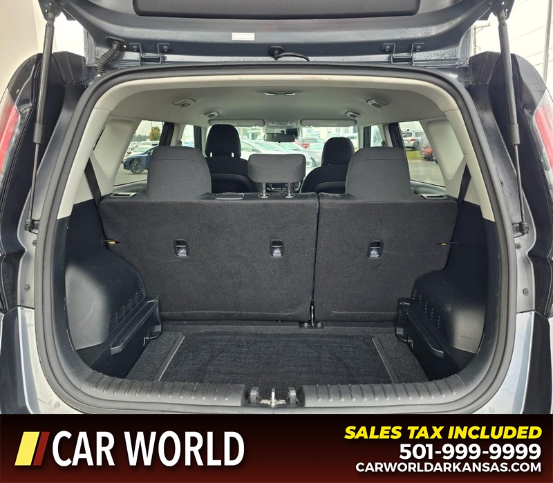 Kia Soul Vehicle Full-screen Gallery Image 13