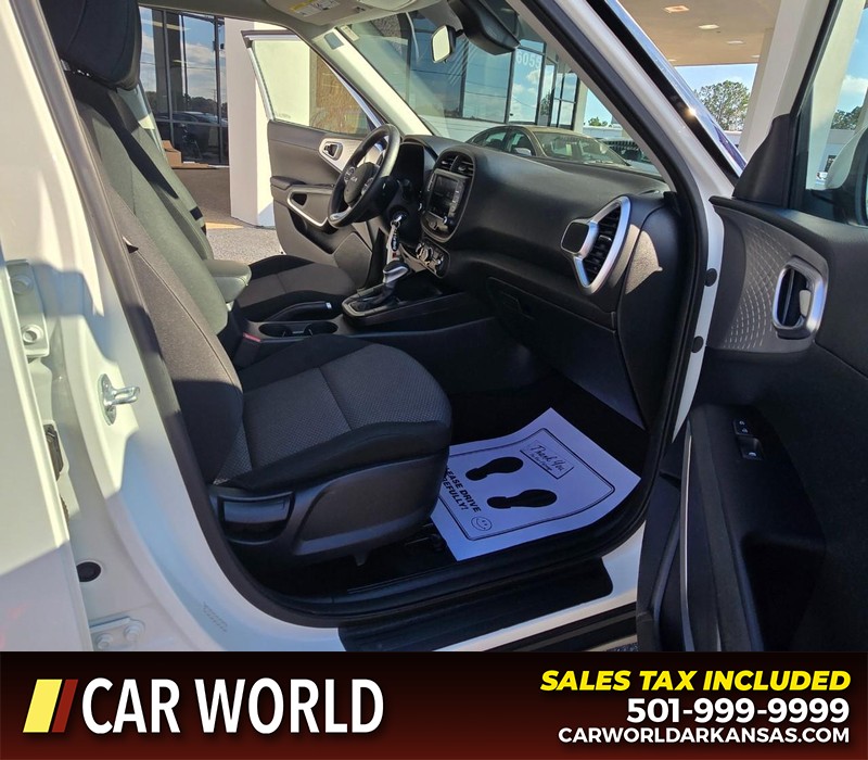 Kia Soul Vehicle Full-screen Gallery Image 11