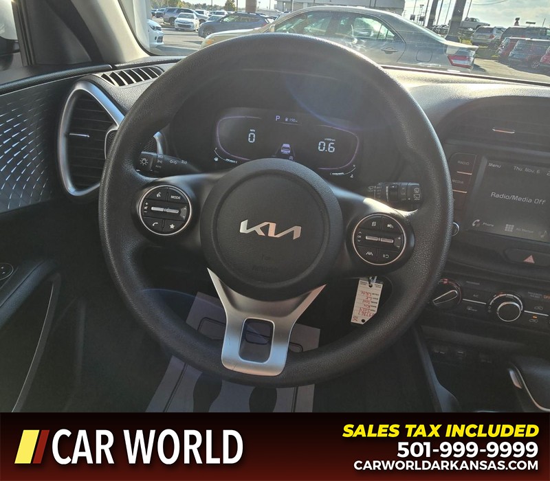 Kia Soul Vehicle Full-screen Gallery Image 15