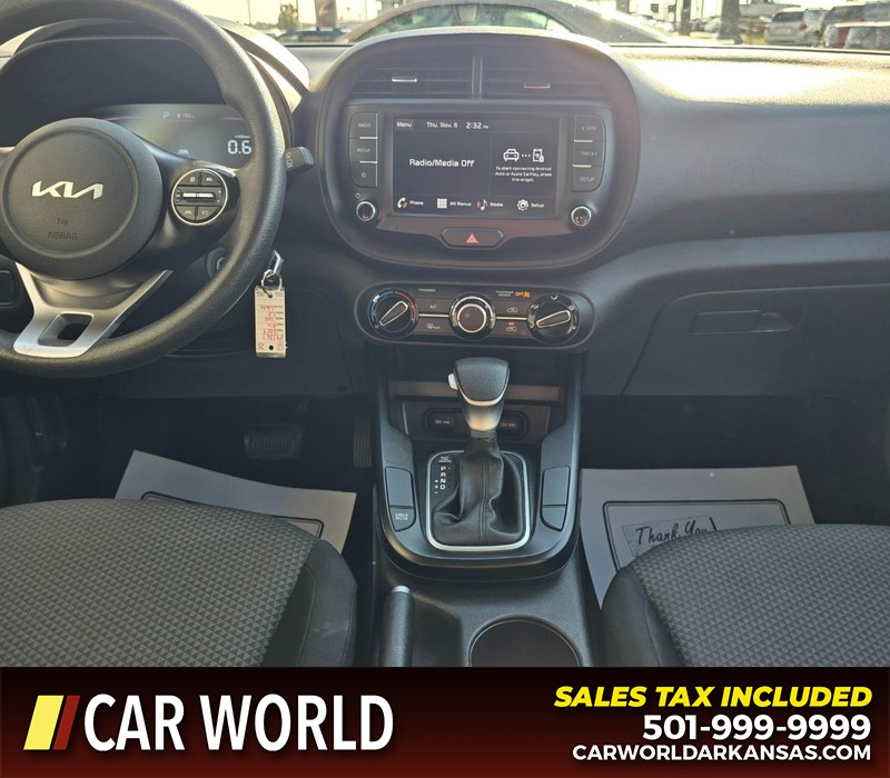 Kia Soul Vehicle Full-screen Gallery Image 18