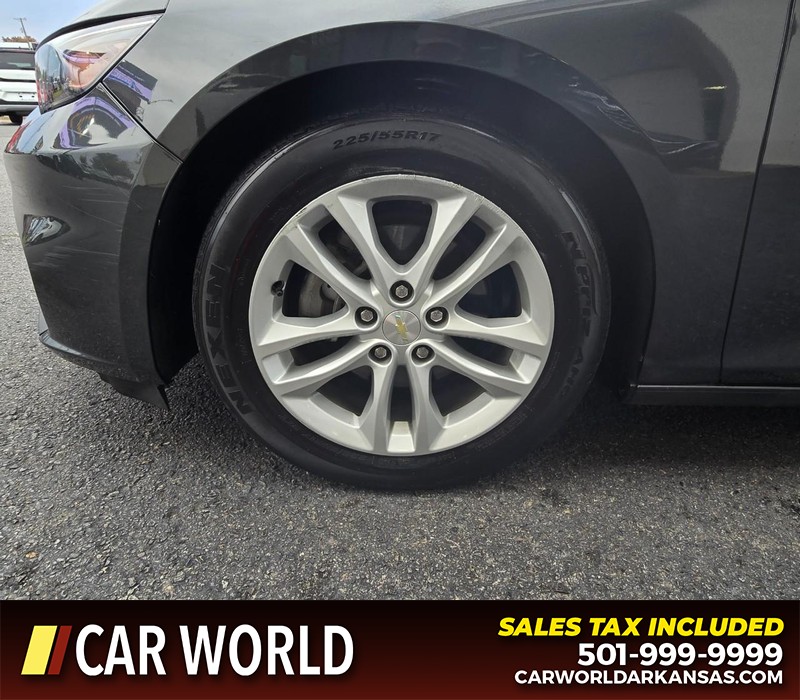 Chevrolet Malibu Vehicle Full-screen Gallery Image 6