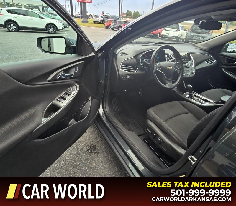 Chevrolet Malibu Vehicle Full-screen Gallery Image 7