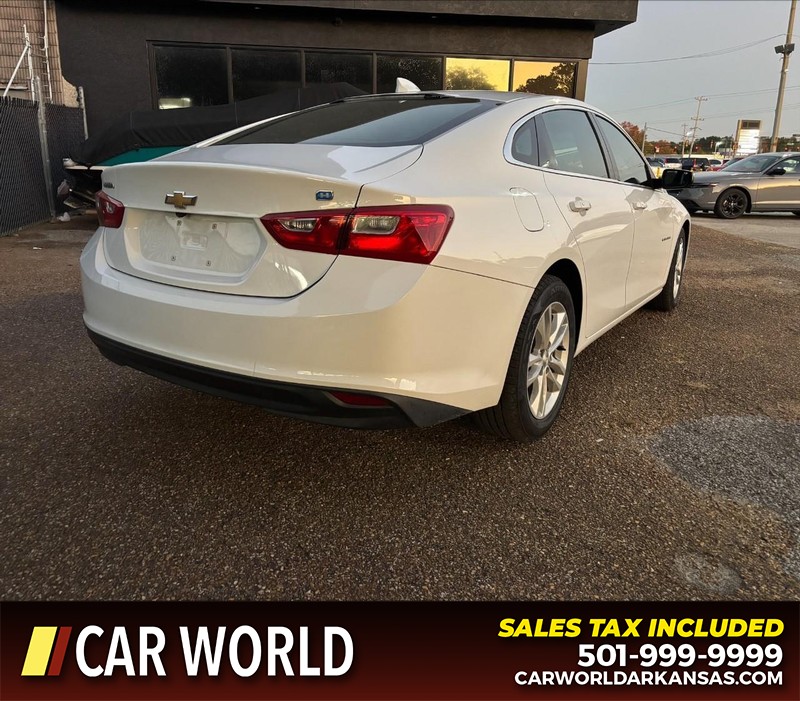 Chevrolet Malibu Vehicle Full-screen Gallery Image 3