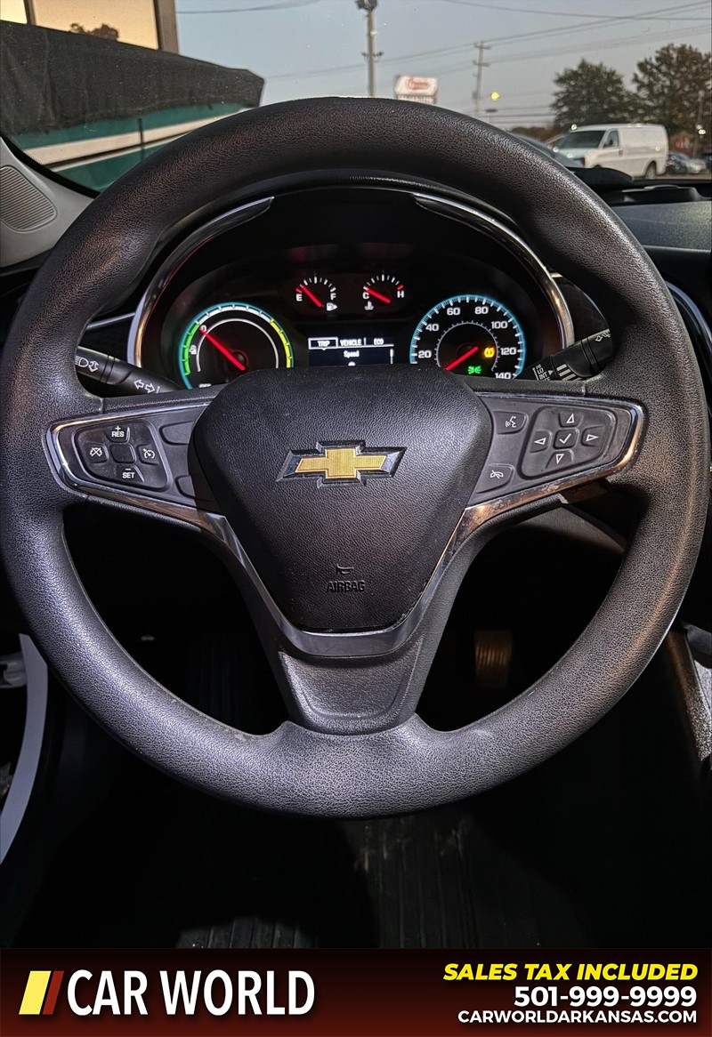 Chevrolet Malibu Vehicle Full-screen Gallery Image 19