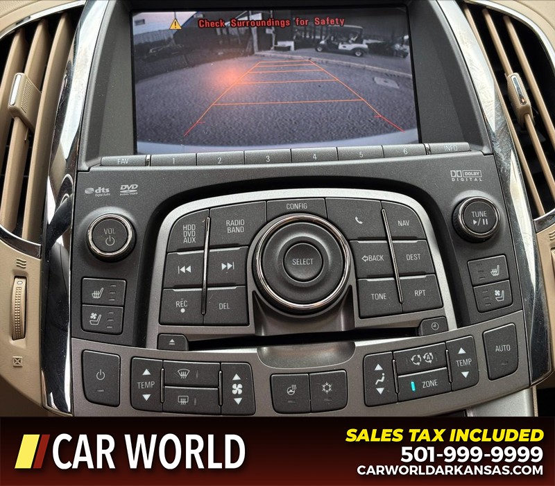 Buick LaCrosse Vehicle Full-screen Gallery Image 19