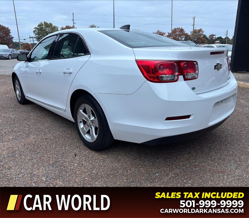 Chevrolet Malibu Vehicle Full-screen Gallery Image 7