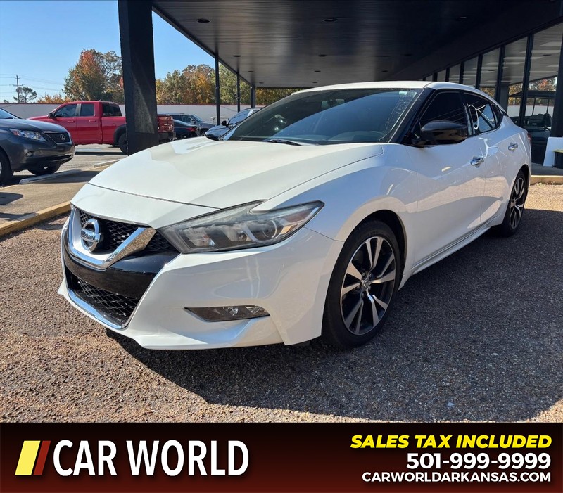 Nissan Maxima Vehicle Full-screen Gallery Image 9