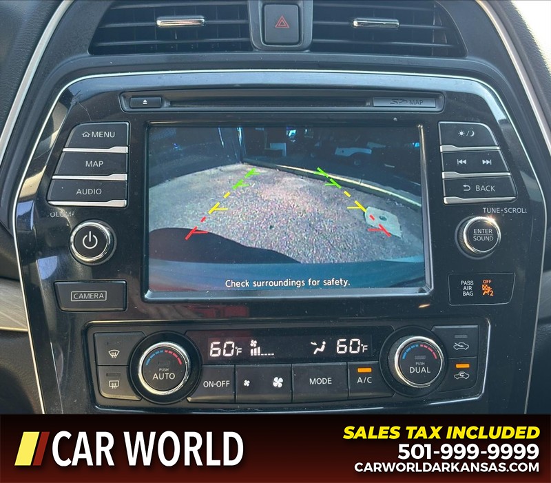 Nissan Maxima Vehicle Full-screen Gallery Image 18