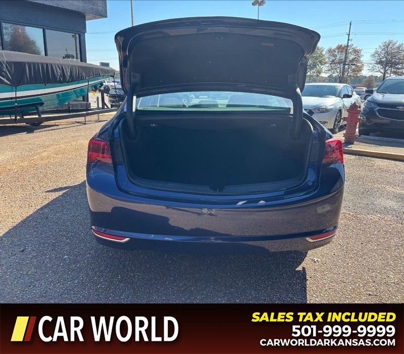 Acura TLX Vehicle Full-screen Gallery Image 5