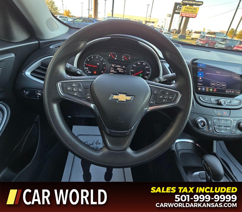 Chevrolet Malibu Vehicle Full-screen Gallery Image 15