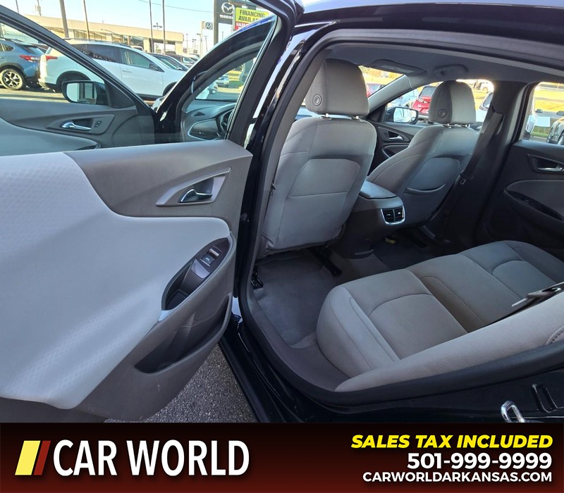 Chevrolet Malibu Vehicle Full-screen Gallery Image 9