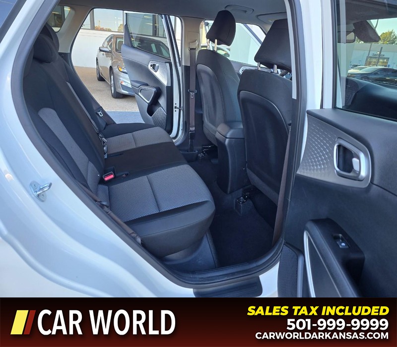 Kia Soul Vehicle Full-screen Gallery Image 12