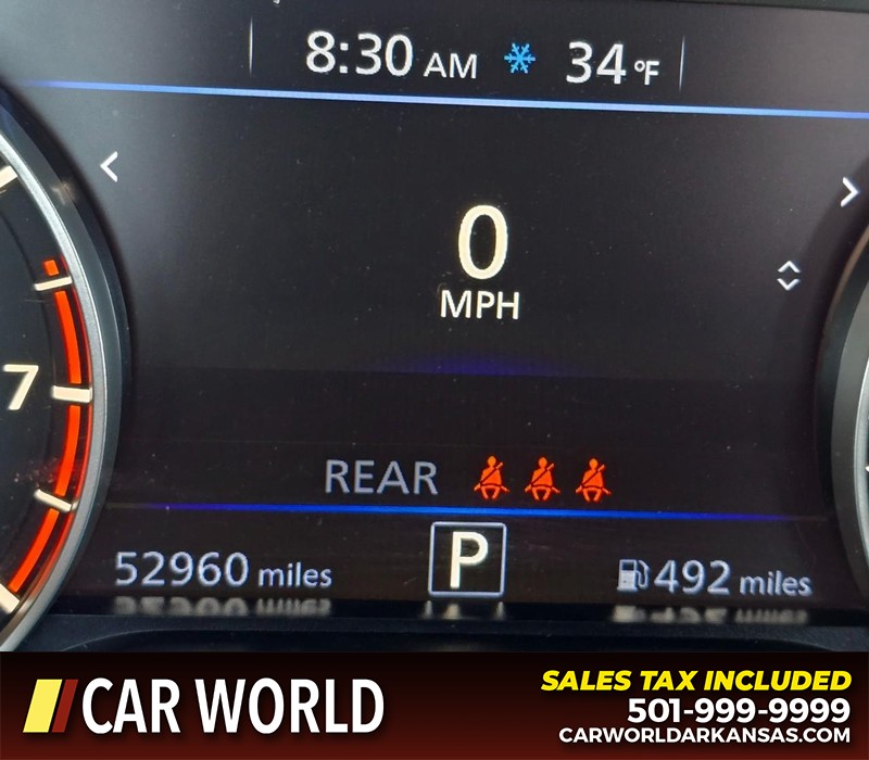 Nissan Altima Vehicle Full-screen Gallery Image 16