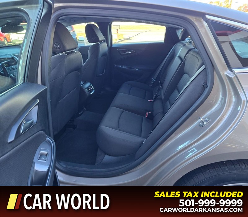 Chevrolet Malibu Vehicle Full-screen Gallery Image 10