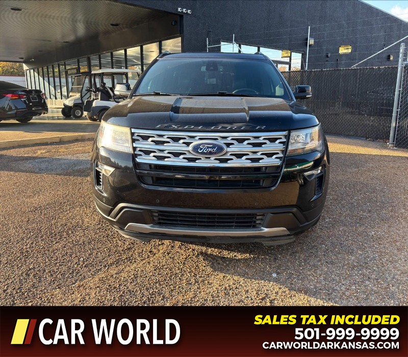 Ford Explorer Vehicle Full-screen Gallery Image 10