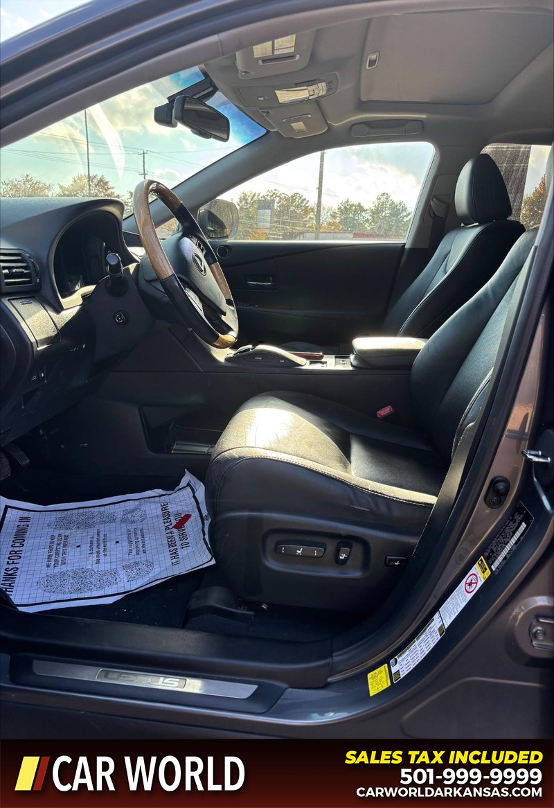 Lexus RX 350 Vehicle Full-screen Gallery Image 13