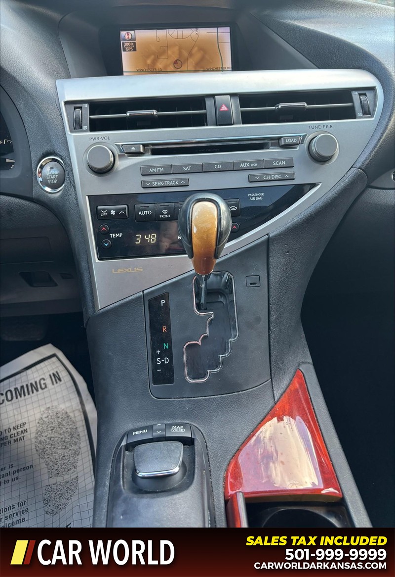 Lexus RX 350 Vehicle Full-screen Gallery Image 17