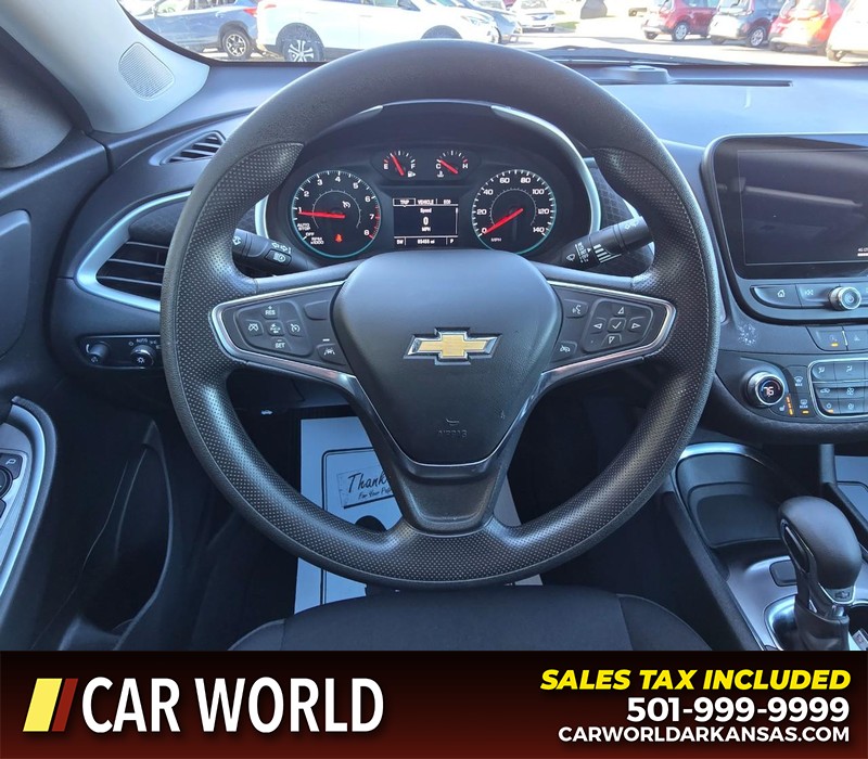 Chevrolet Malibu Vehicle Full-screen Gallery Image 15