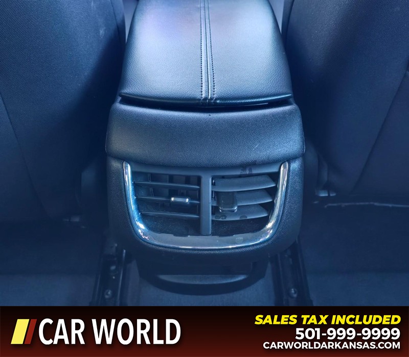 Chevrolet Malibu Vehicle Full-screen Gallery Image 19